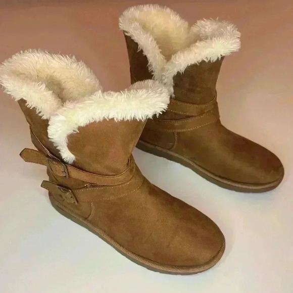 Airwalk Tan Shearling-Lined Women's Boots - Picture 2 of 7